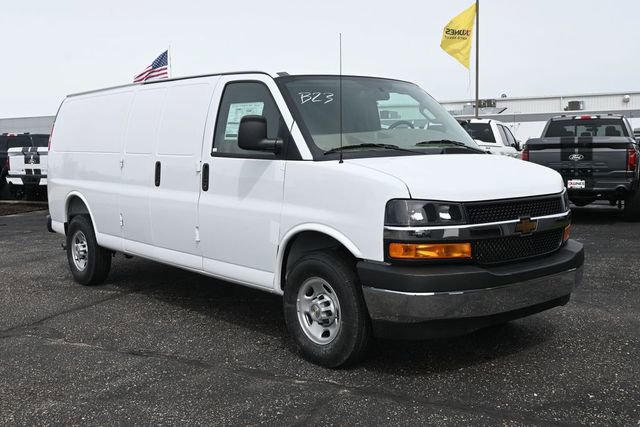New 2026 Chevrolet Express 2500 Extended w/ Driver Convenience Package RWD image 2