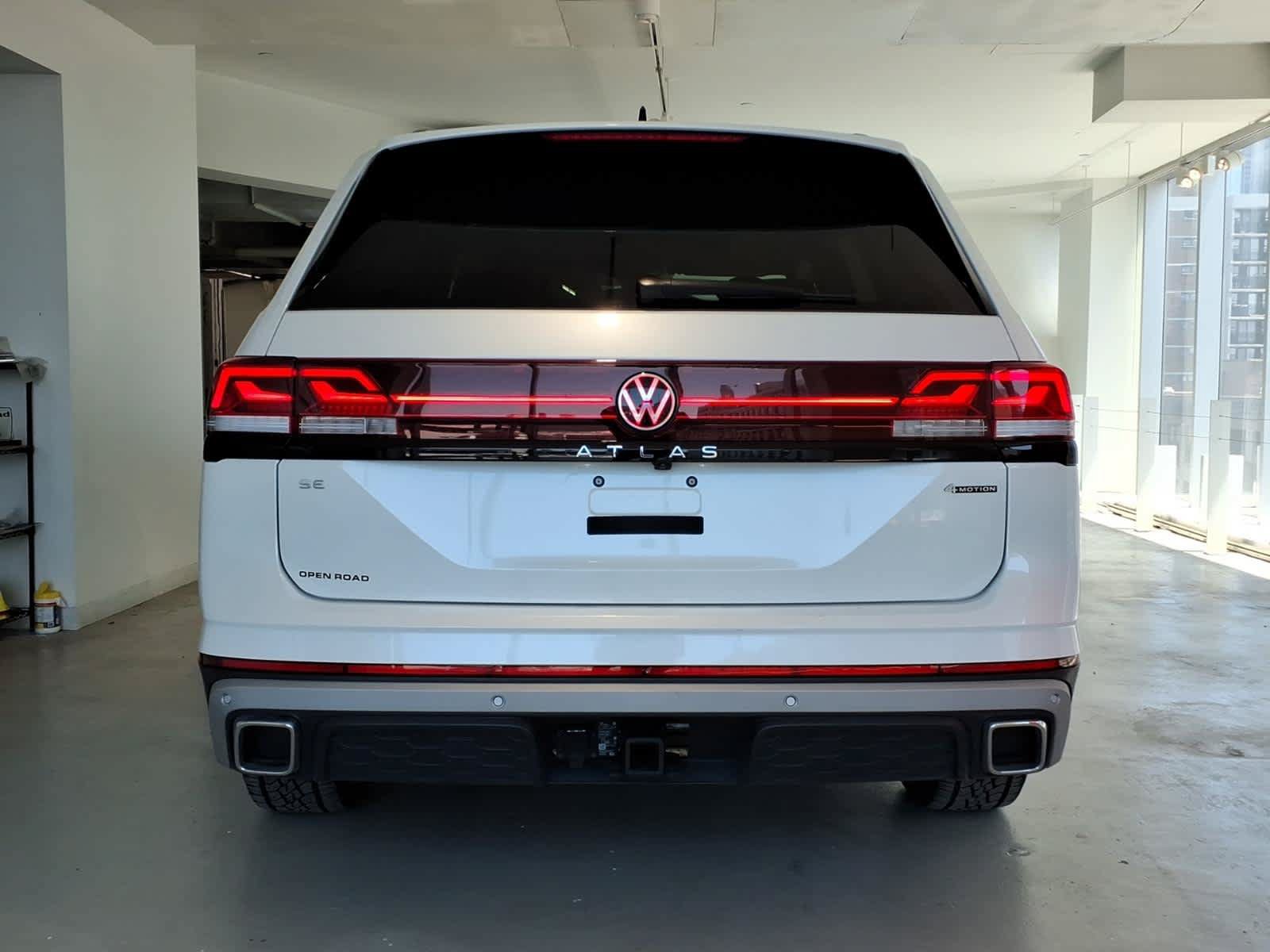 Used 2026 Volkswagen Atlas Peak Edition AWD/4WD image 5