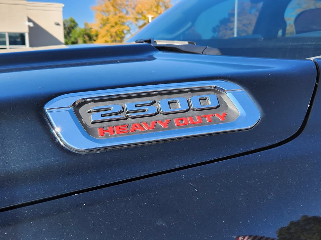 Used 2025 RAM 2500 Limited AWD/4WD image 36