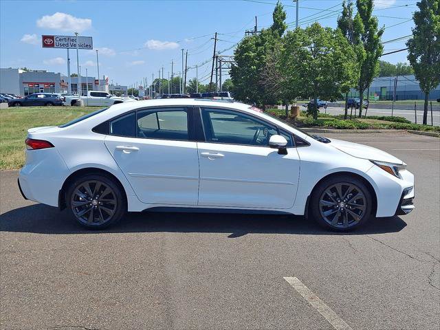 Certified 2023 Toyota Corolla SE w/ SE Premium Package FWD image 27