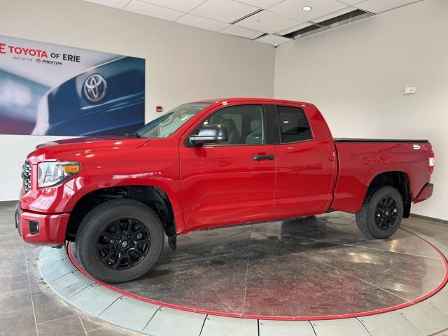 Used 2020 Toyota Tundra SR5 w/ SX Package image 3