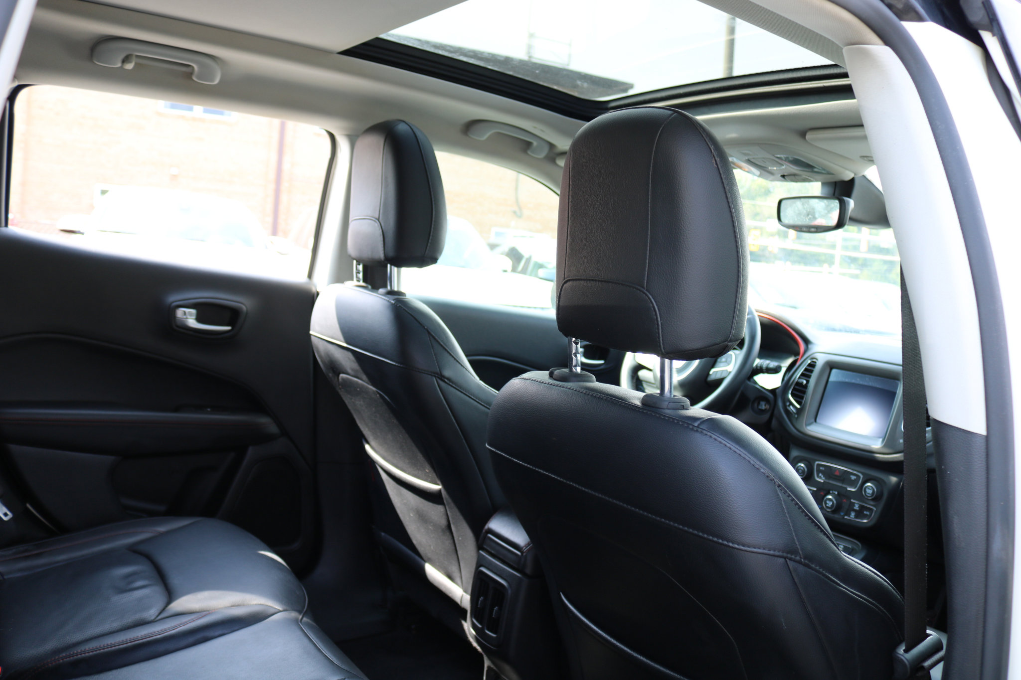 Used 2017 Jeep Compass Trailhawk w/ Leather Interior Group image 38