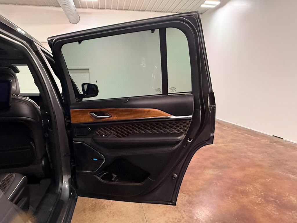 Used 2026 Jeep Grand Cherokee L Summit w/ Obsidian Package AWD/4WD image 65