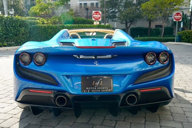 Used 2021 Ferrari F8 Tributo image 24