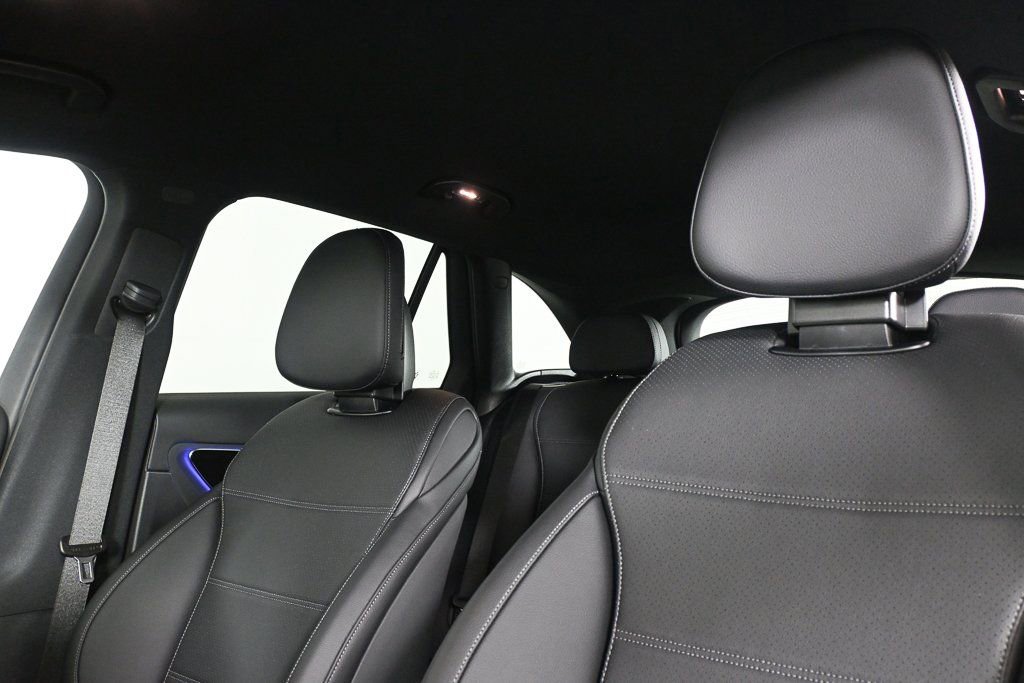New 2025 Mercedes-Benz GLC 300 4MATIC image 5