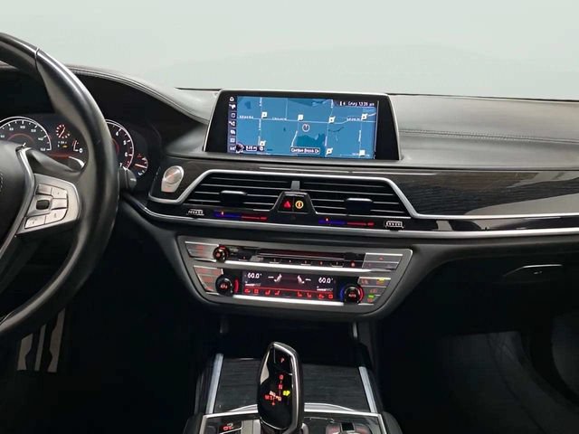 Used 2017 BMW 740i RWD image 17
