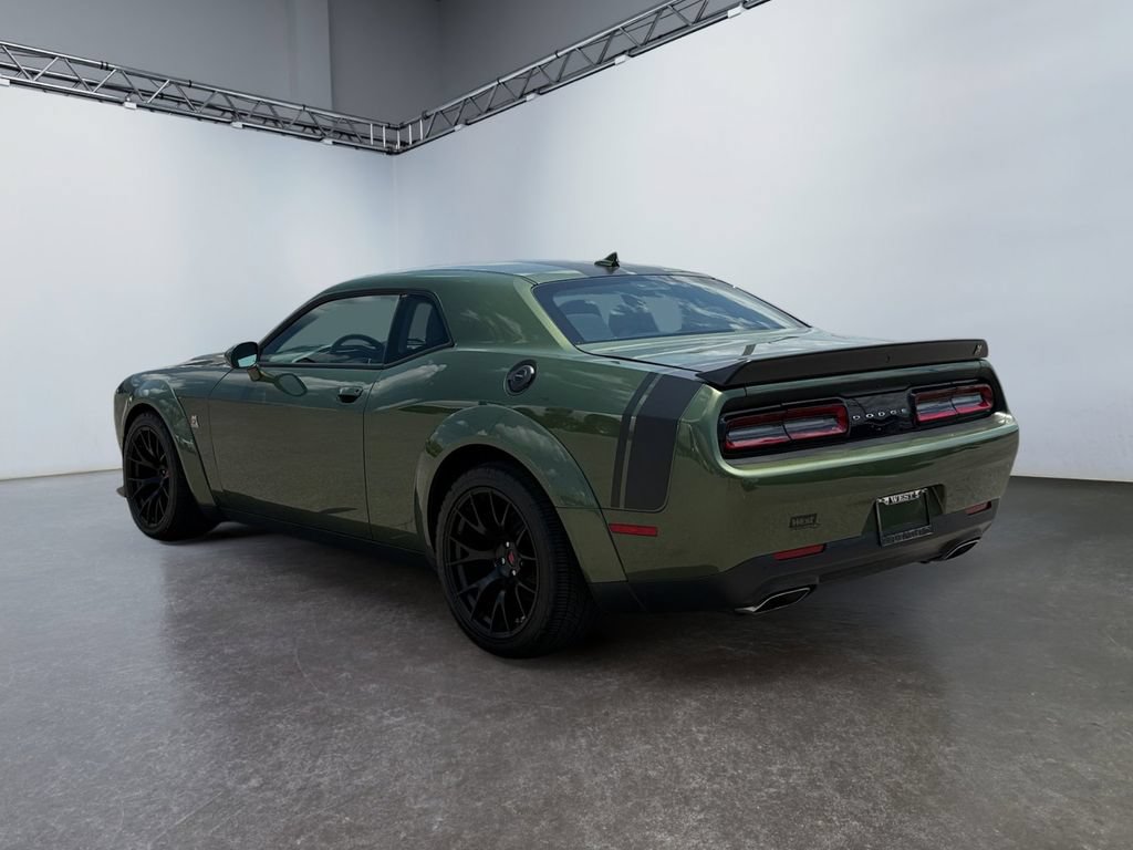Used 2022 Dodge Challenger R/T Scat Pack RWD image 5