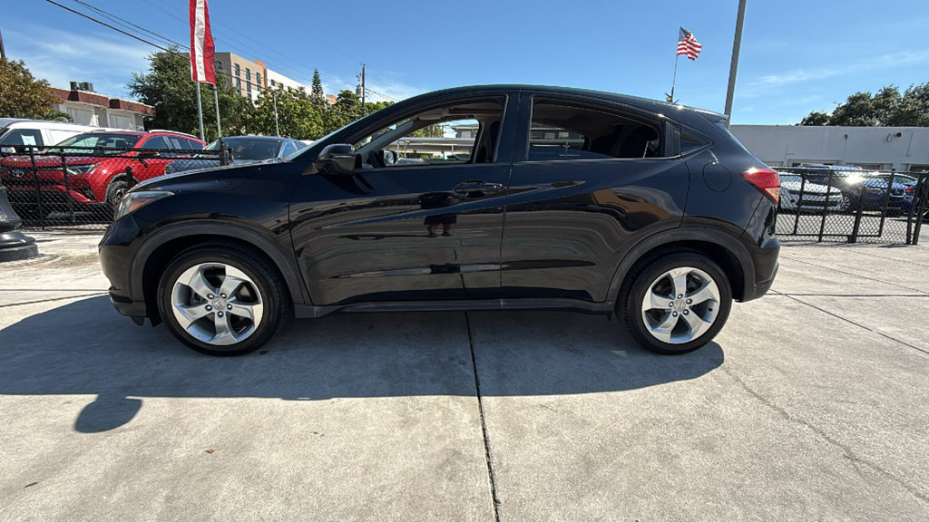 Used 2016 Honda HR-V EX image 11