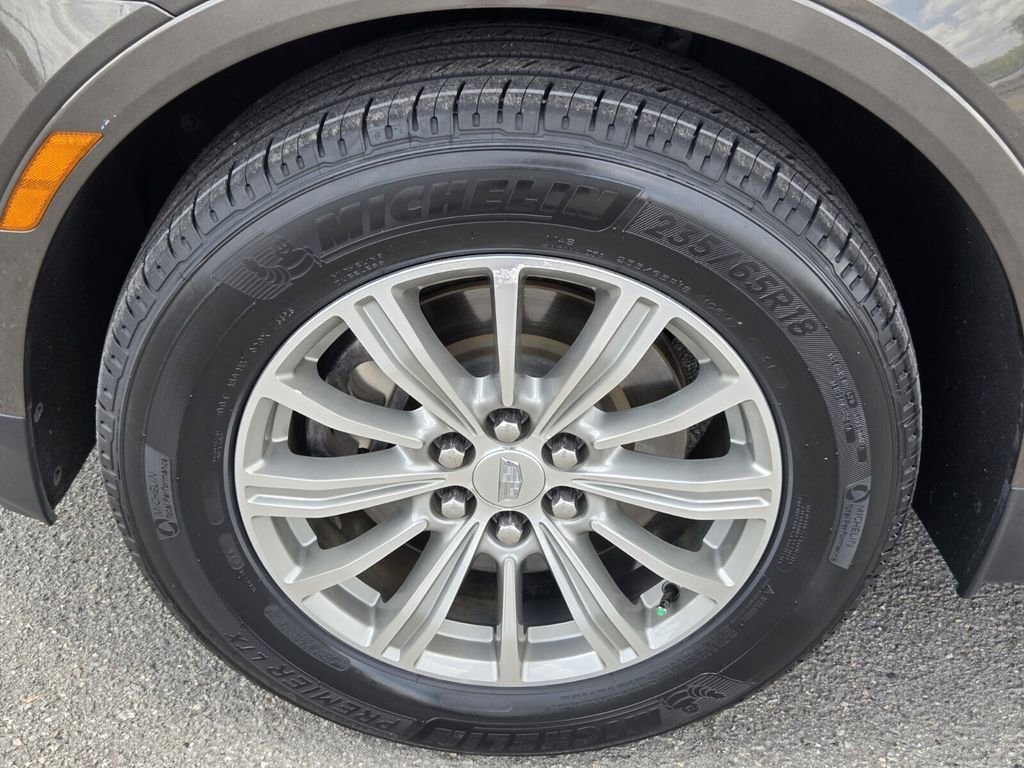 Used 2019 Cadillac XT5 Luxury image 16