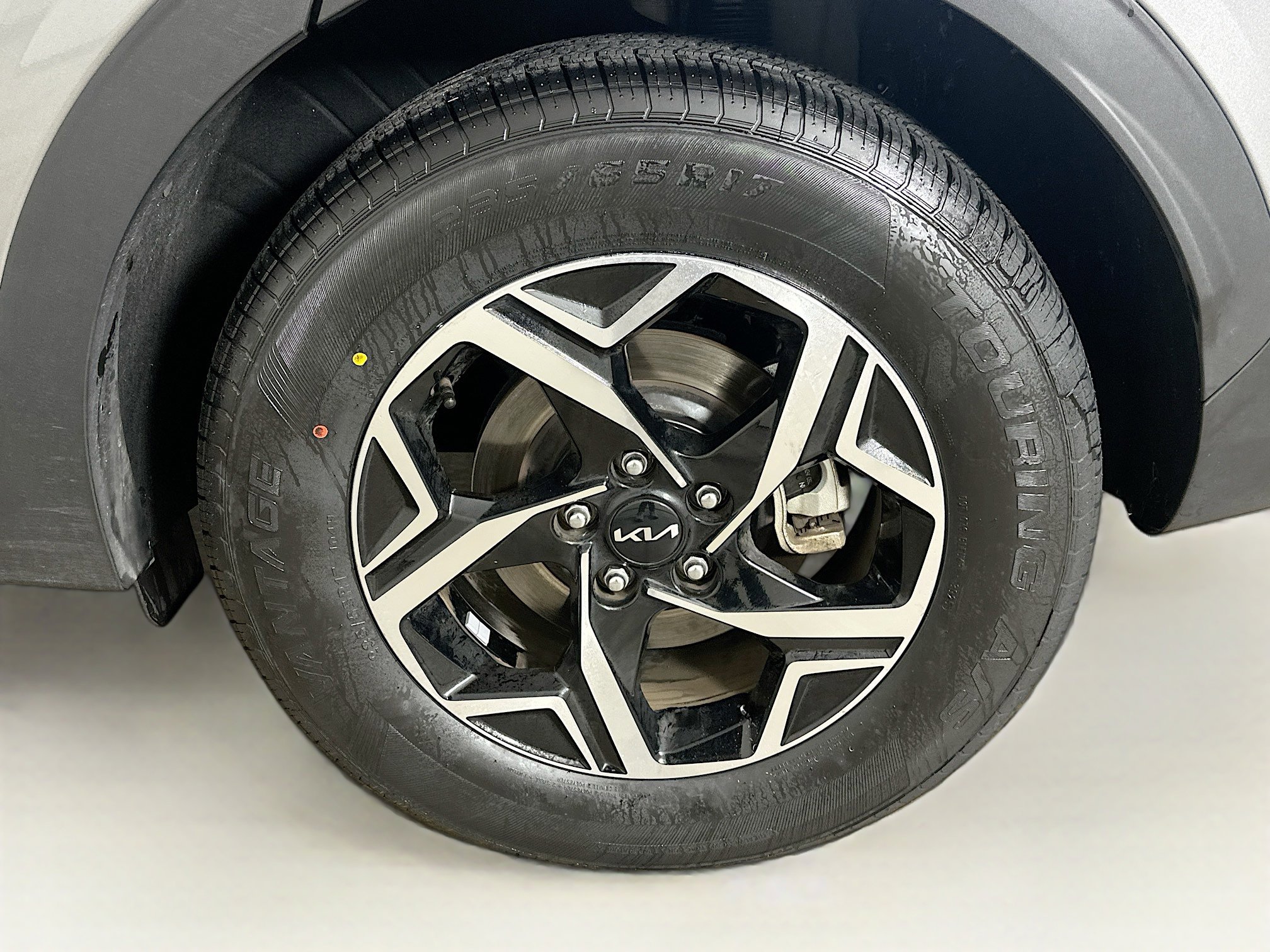 Used 2025 Kia Sportage LX AWD/4WD image 11