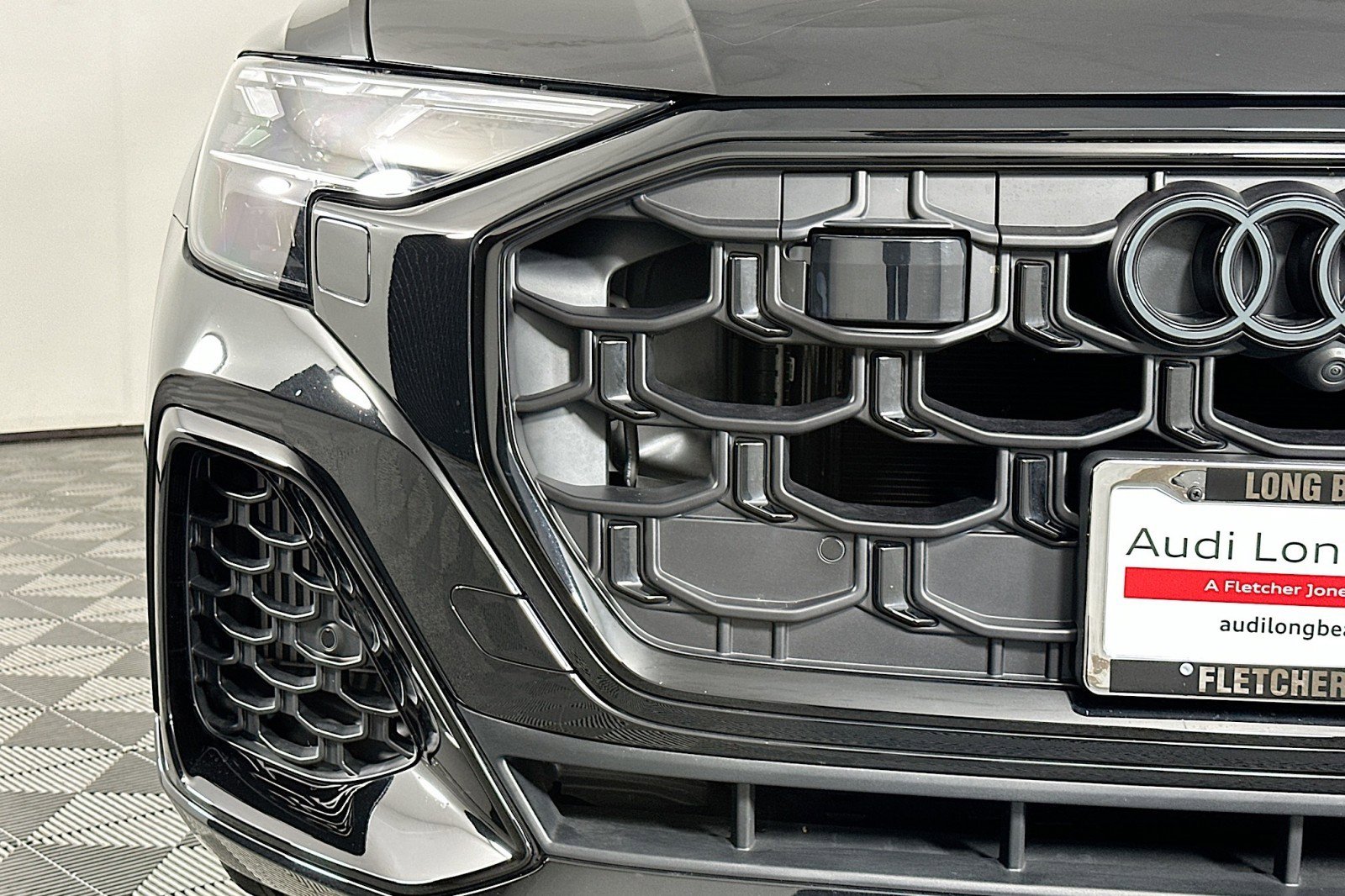 Used 2026 Audi Q8 Premium Plus AWD/4WD image 16