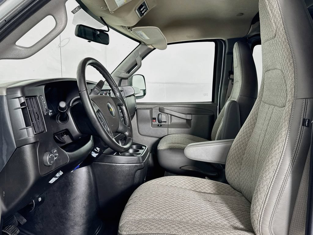 Used 2023 Chevrolet Express 2500 w/ Driver Convenience Package RWD image 9