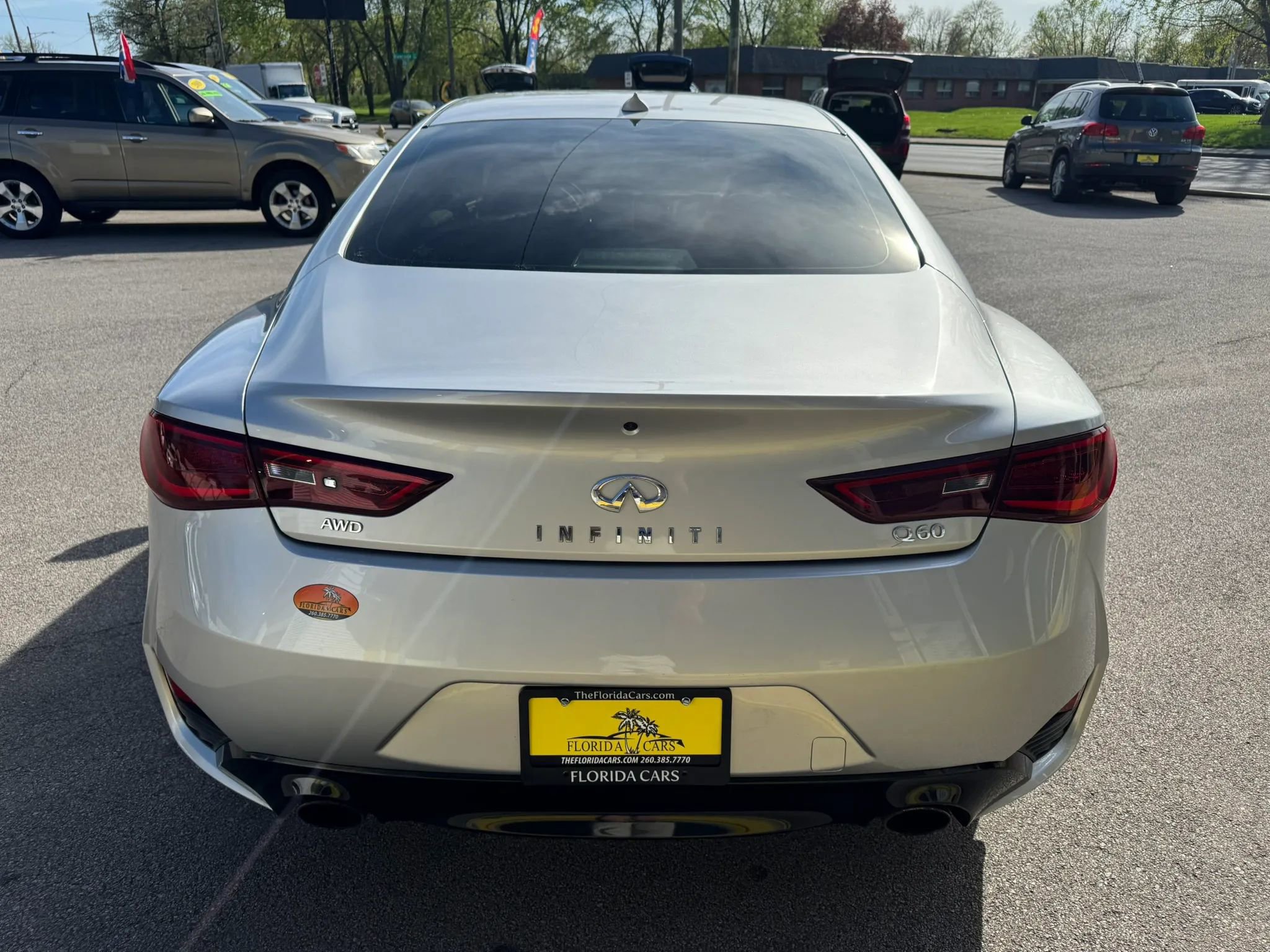 Used 2017 INFINITI Q60 3.0t w/ Premium Plus Package 3.0T AWD/4WD image 7