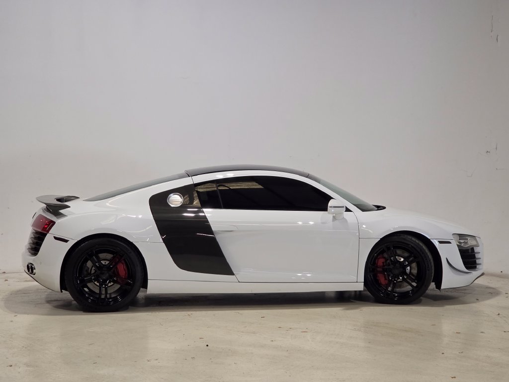Used 2009 Audi R8 V8 AWD/4WD image 4