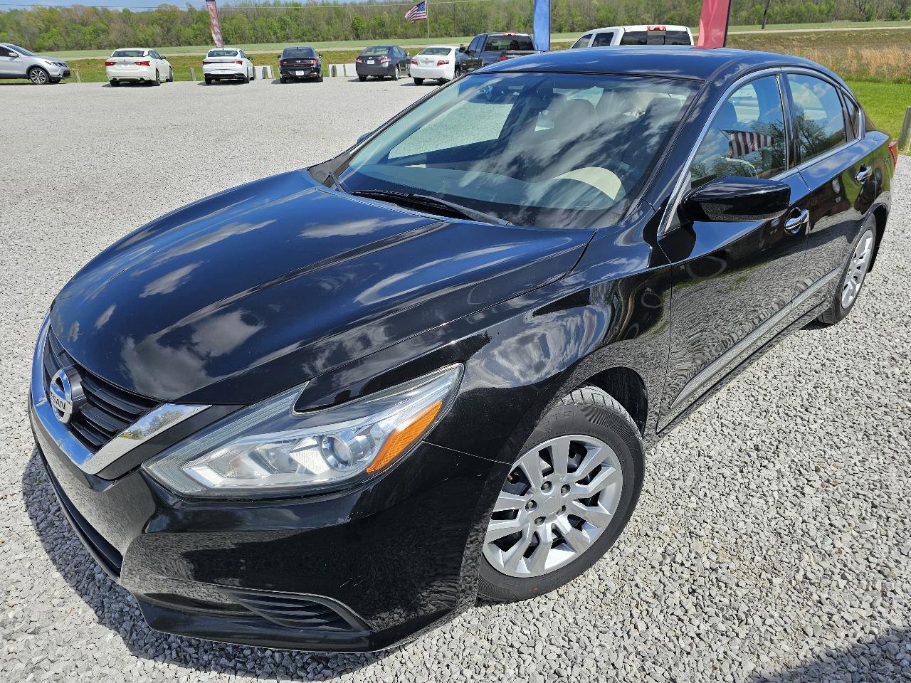 Used 2017 Nissan Altima 2.5 S w/ Power Driver Seat Package image 3