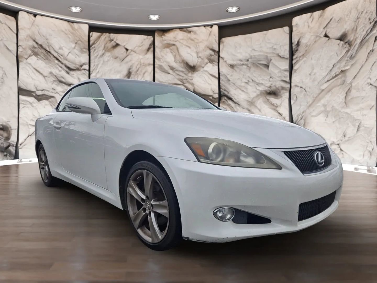 Used 2014 Lexus IS 250C image 3