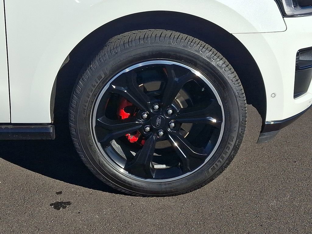 Used 2022 Ford Expedition Limited image 8