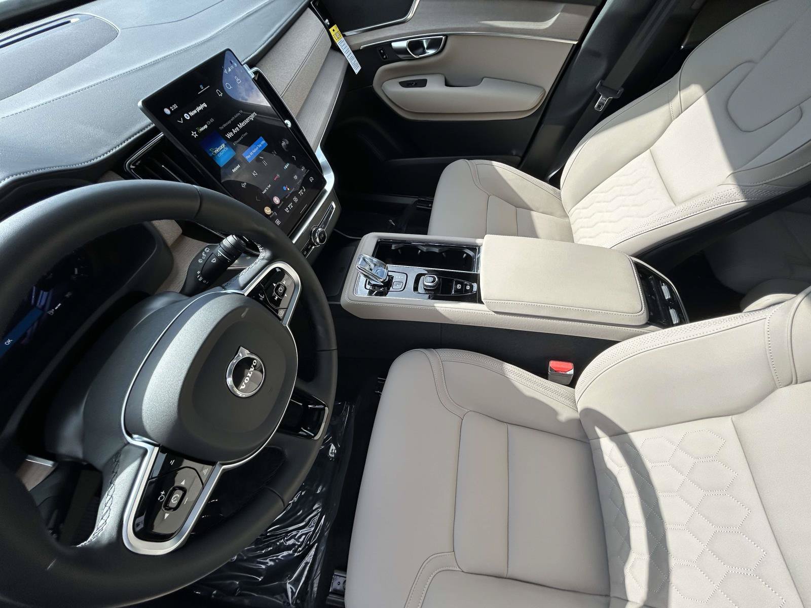 New 2026 Volvo XC90 B5 Core AWD/4WD image 10
