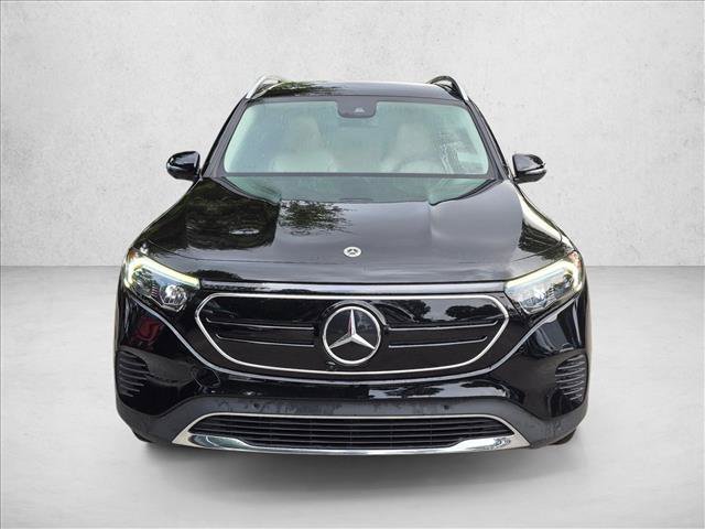 Used 2023 Mercedes-Benz EQB 300 4MATIC w/ Pinnacle Package image 2
