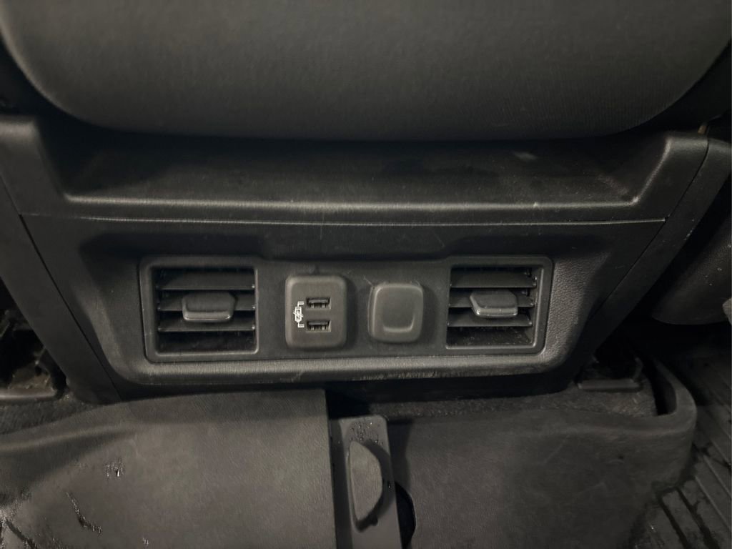 Used 2020 Chevrolet Silverado 1500 RST image 31