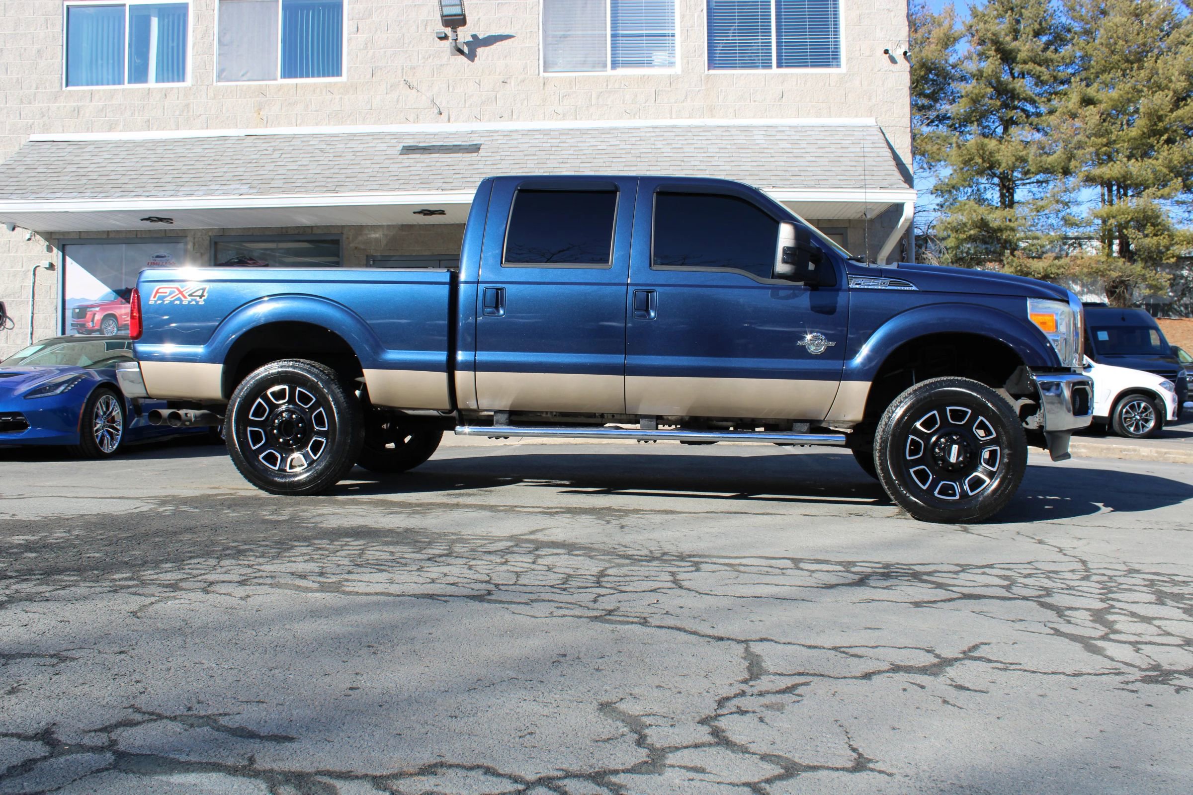 Used 2013 Ford F250 Lariat w/ Lariat Interior Pkg image 27