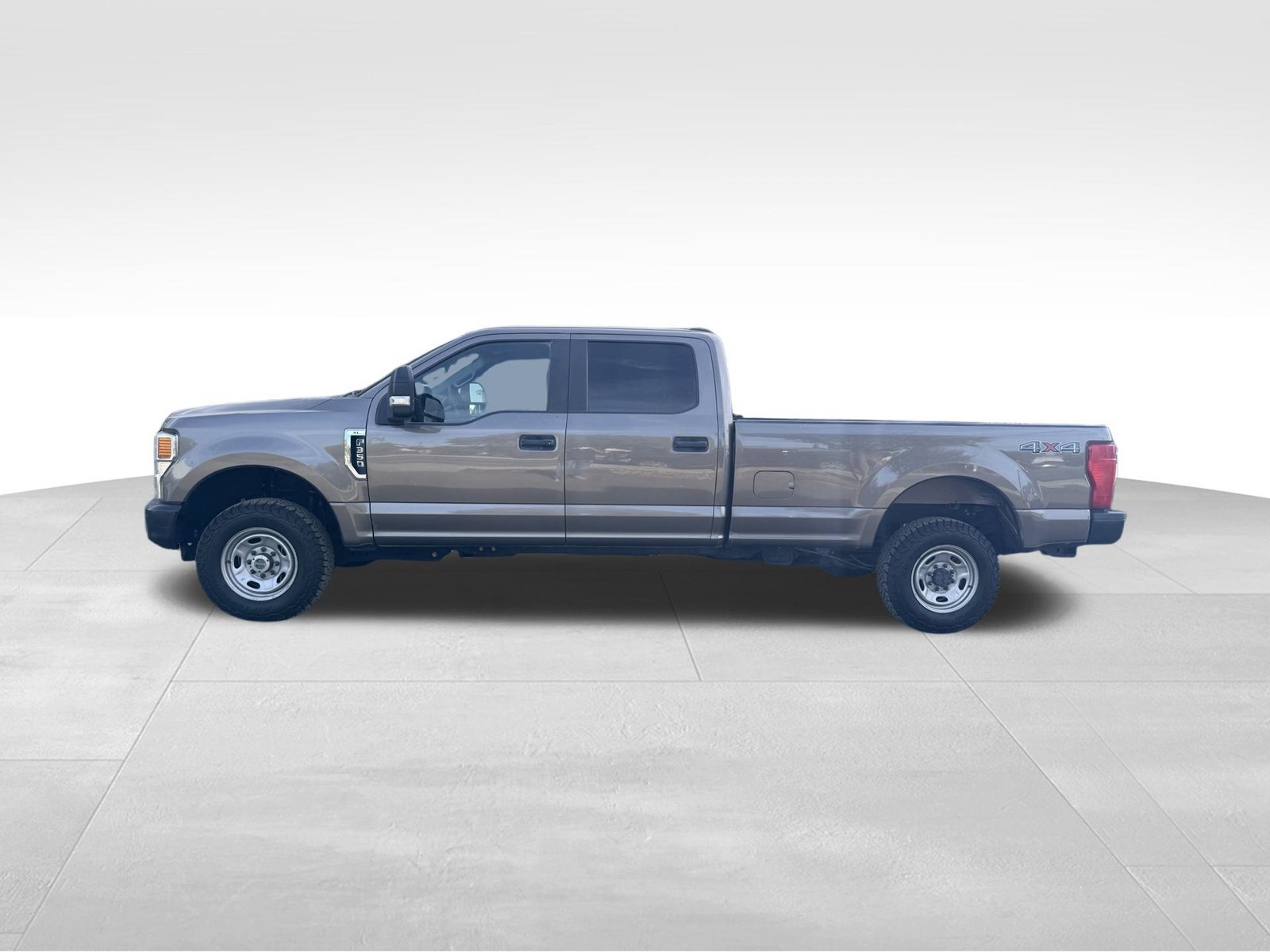 Used 2022 Ford F350 XL w/ Power Equipment Group AWD/4WD image 6