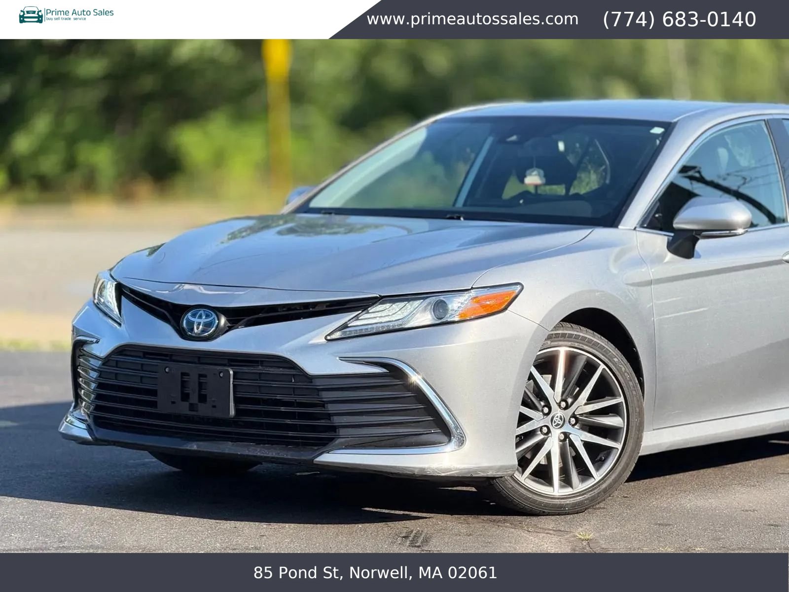 Used 2022 Toyota Camry XLE FWD image 4