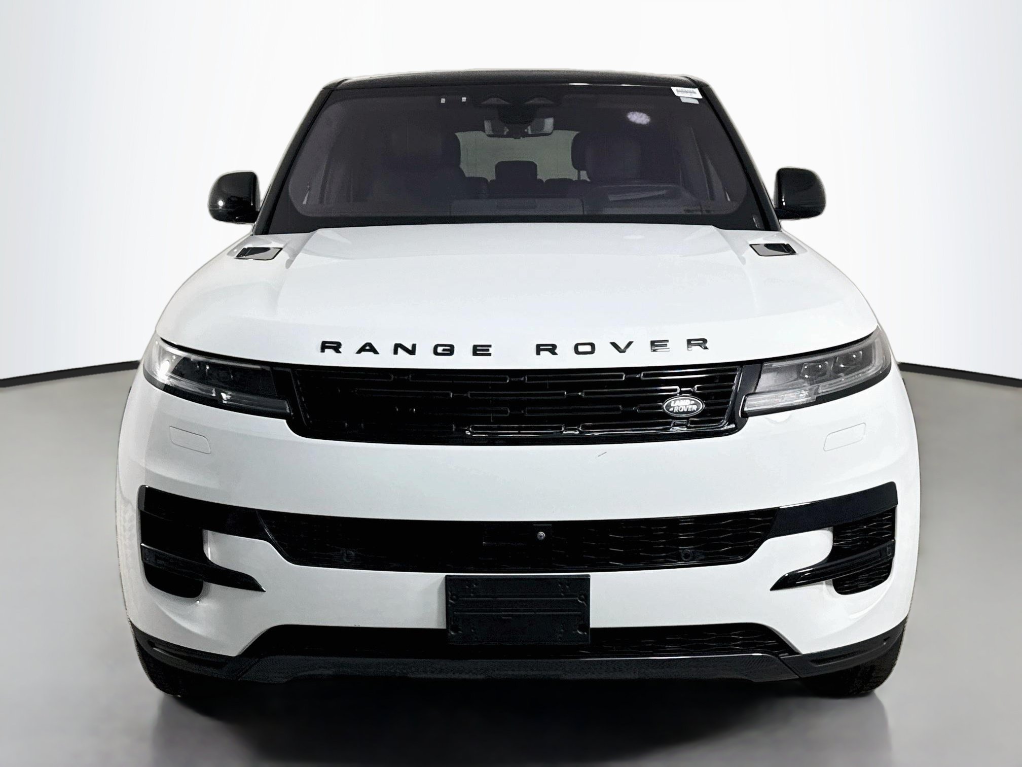 Used 2023 Land Rover Range Rover Sport SE AWD/4WD image 2