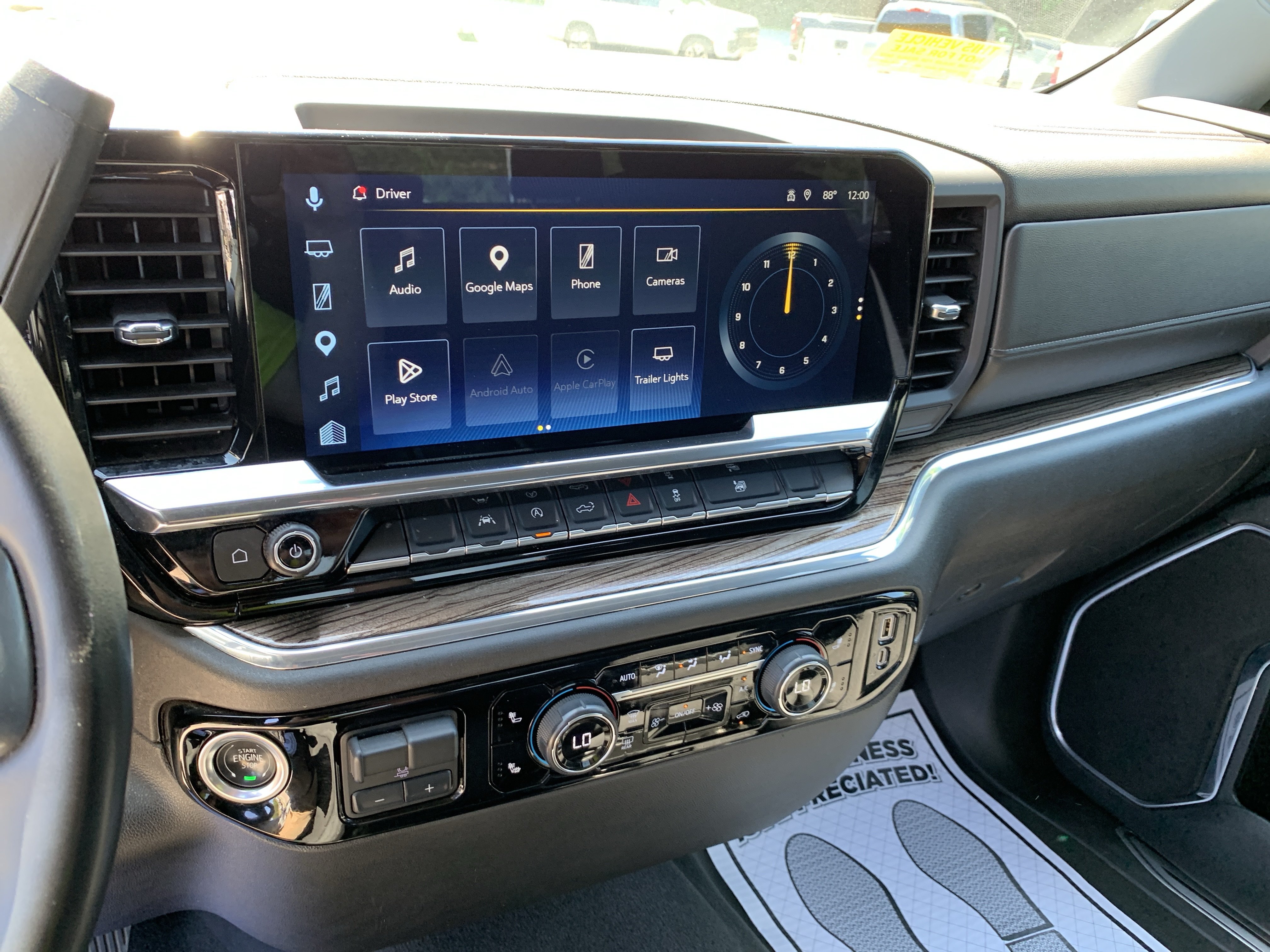 Used 2025 Chevrolet Silverado 1500 LT AWD/4WD image 28