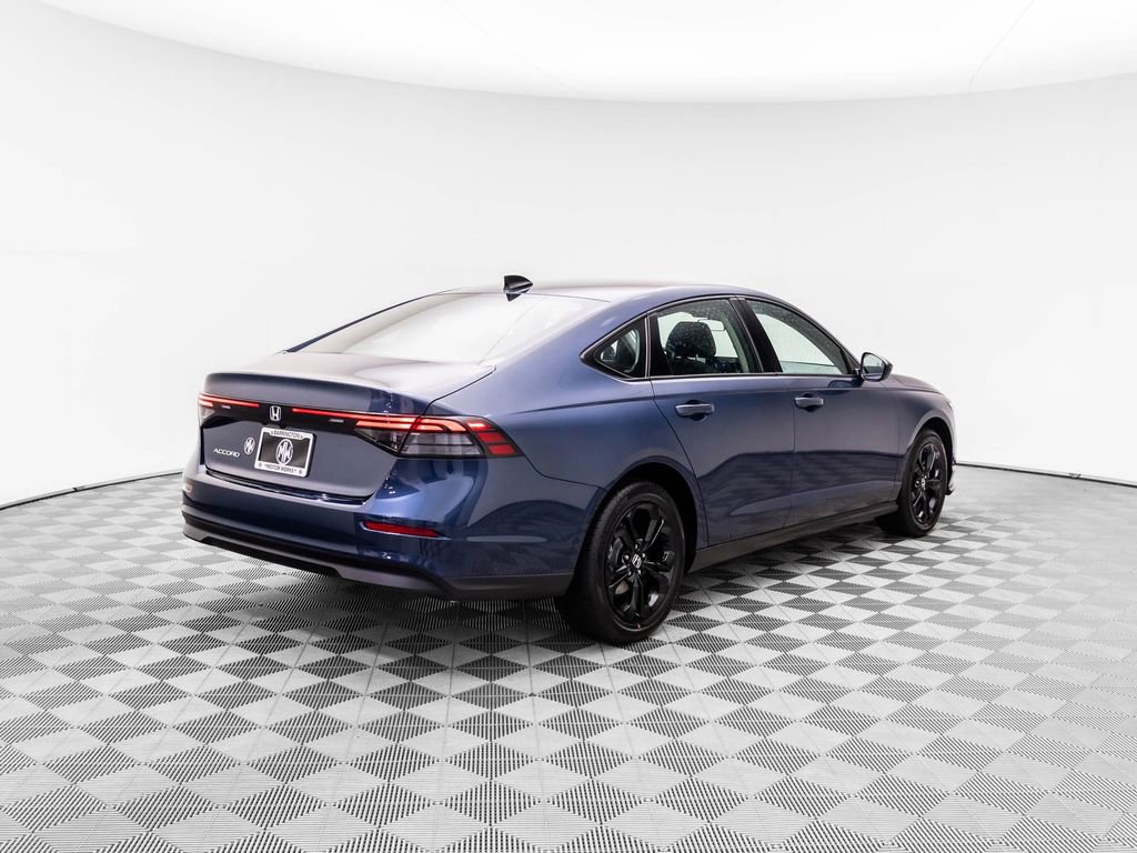 Certified 2025 Honda Accord SE image 5