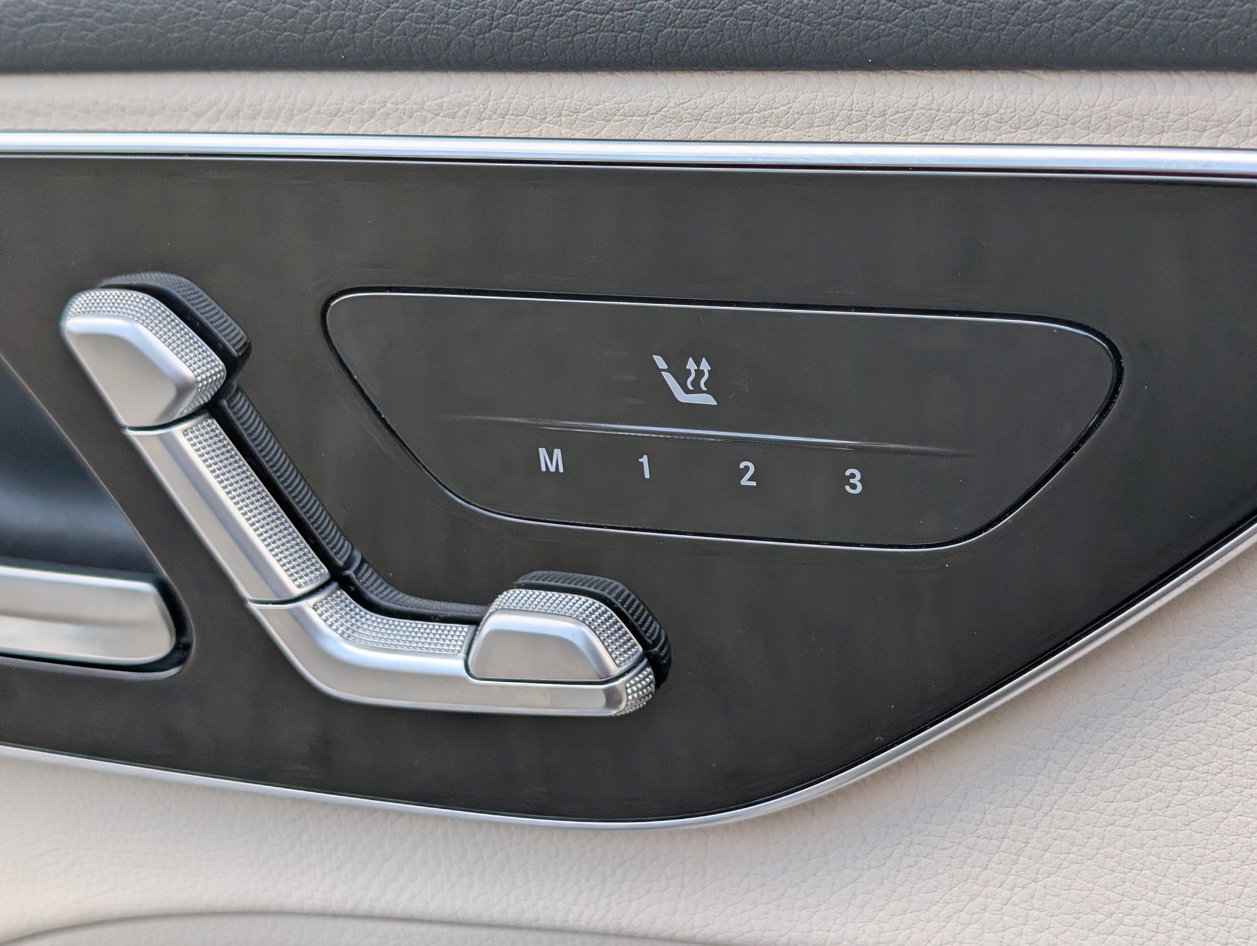 Used 2022 Mercedes-Benz C 300 C 300 image 19