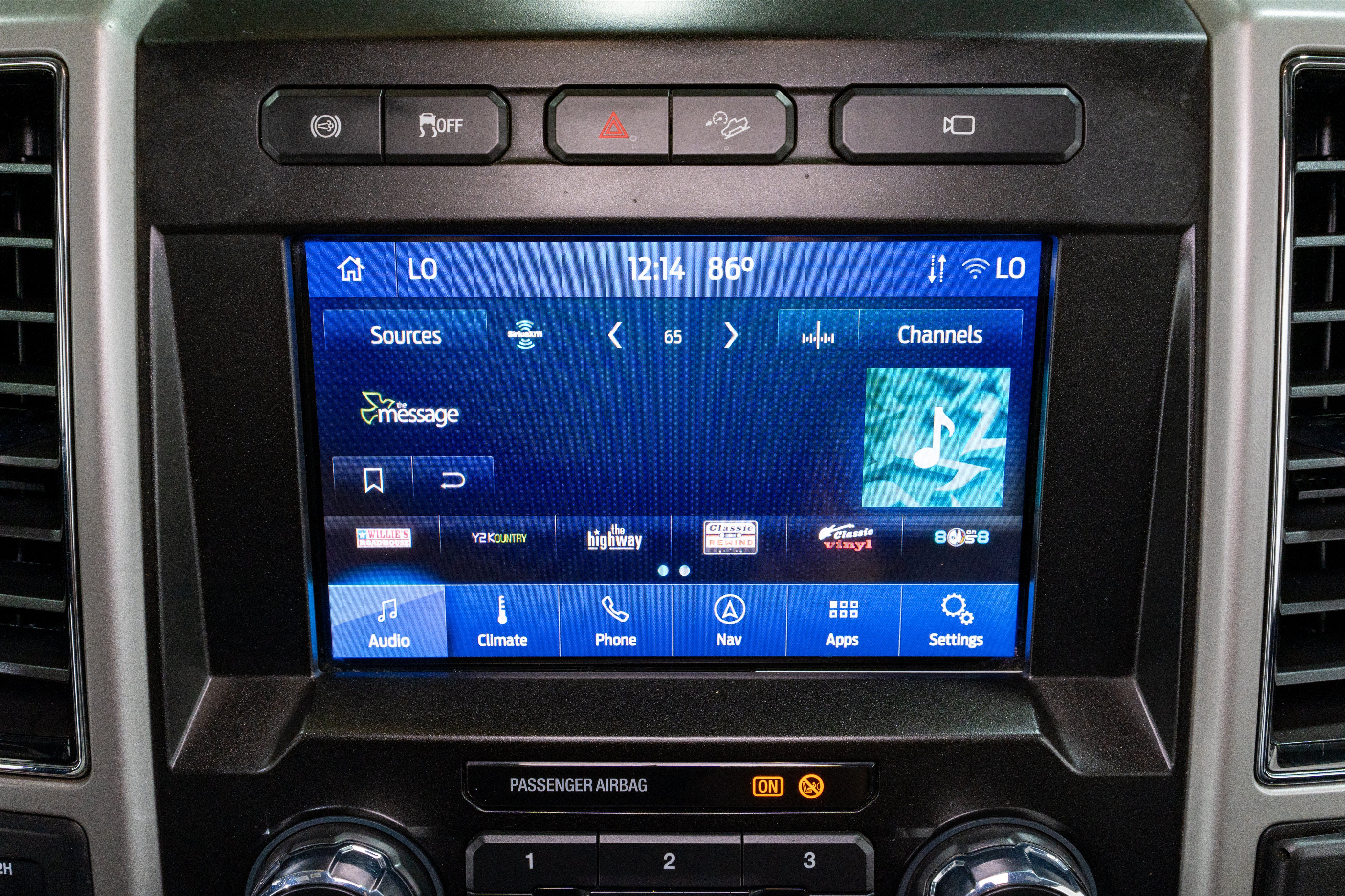 Used 2021 Ford F350 Lariat w/ Lariat Value Package AWD/4WD image 23