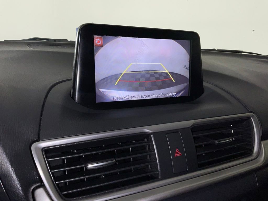 Used 2018 MAZDA MAZDA3 Touring FWD image 22