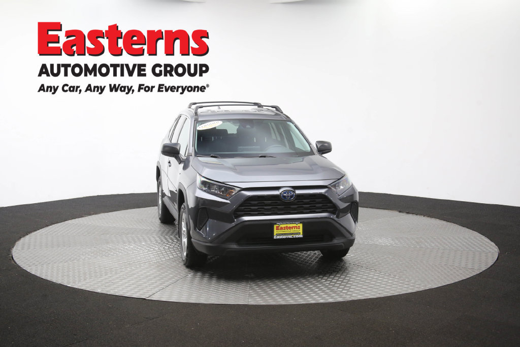 Used 2021 Toyota RAV4 LE w/ Carpet Mat Package (TMS) AWD/4WD image 53