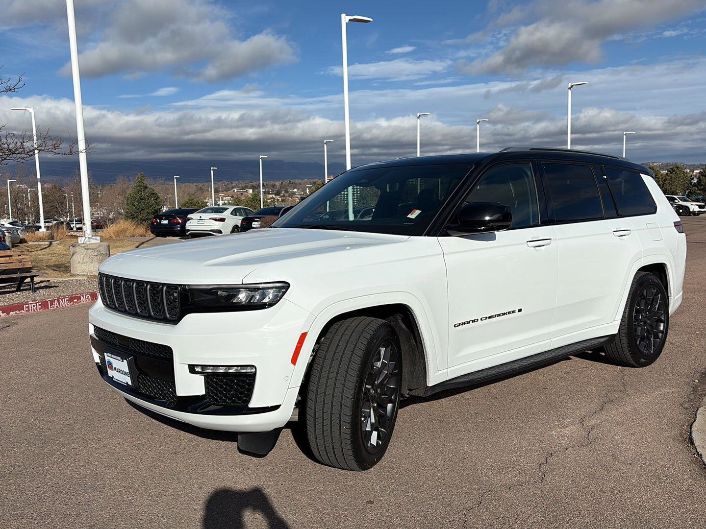 Used 2023 Jeep Grand Cherokee L Summit image 3