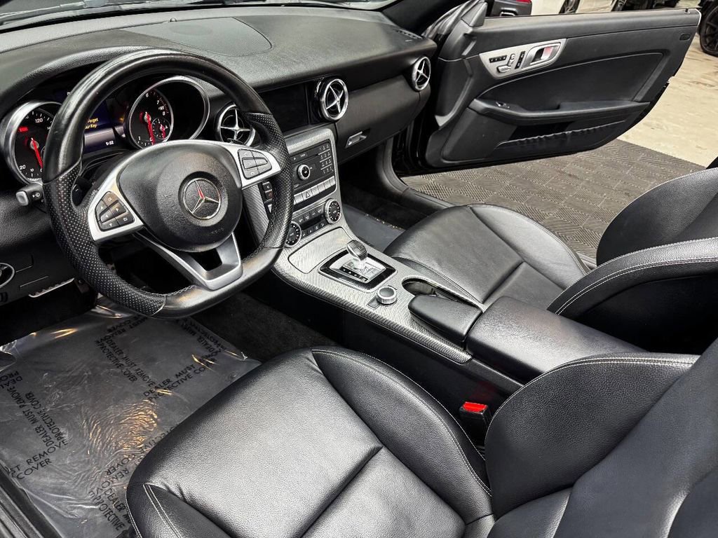 Used 2019 Mercedes-Benz SLC 300 w/ Premium Package image 44