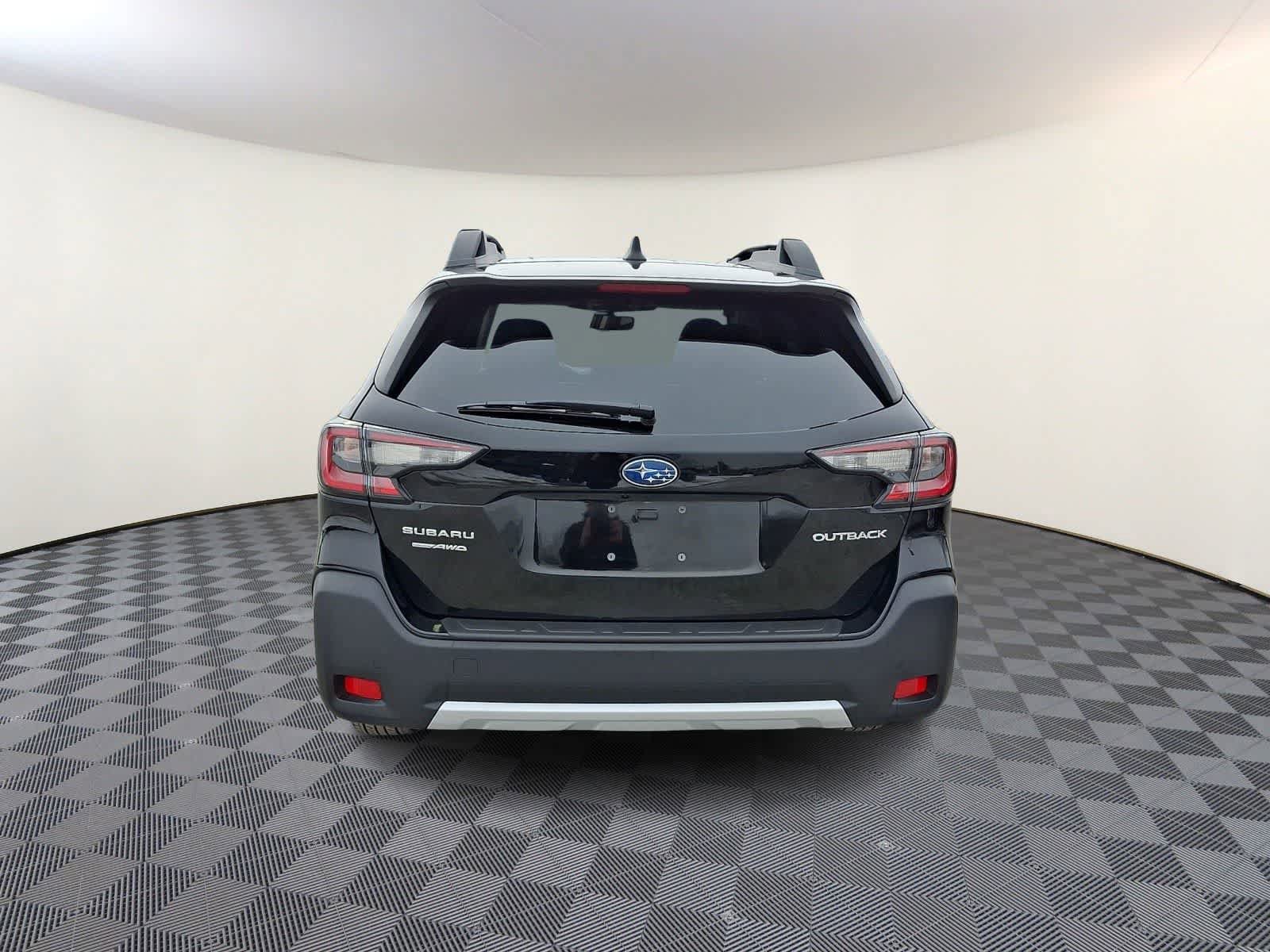 Used 2025 Subaru Outback Limited w/ Popular Package #2 image 6