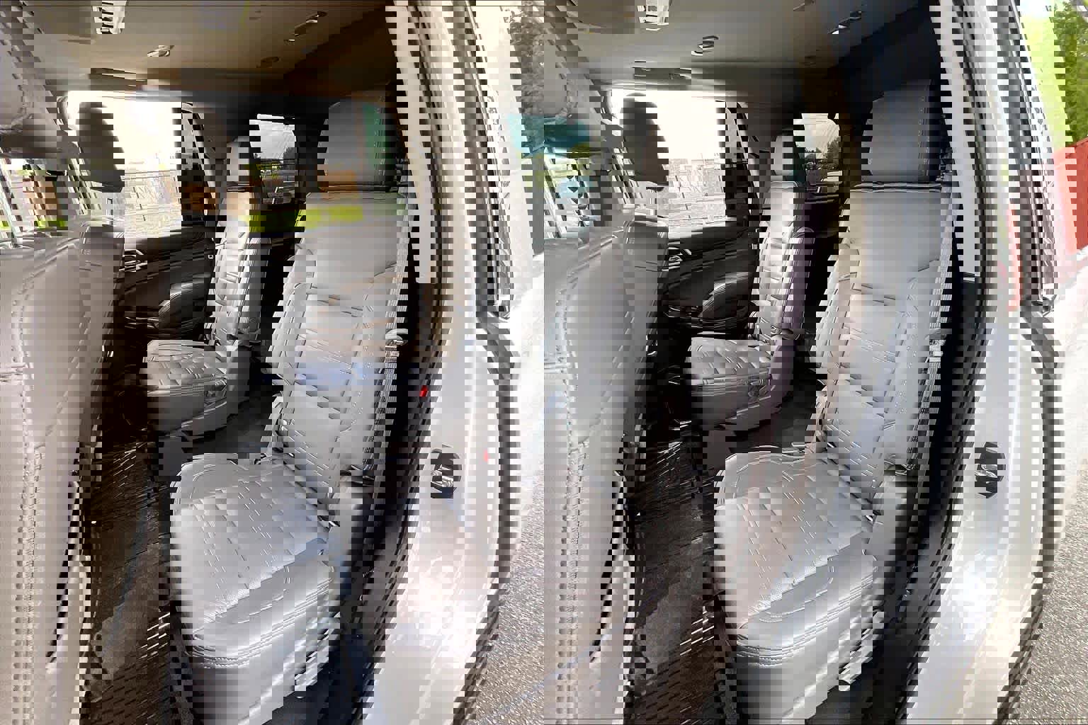 Used 2019 GMC Yukon Denali w/ Denali Ultimate Package image 19