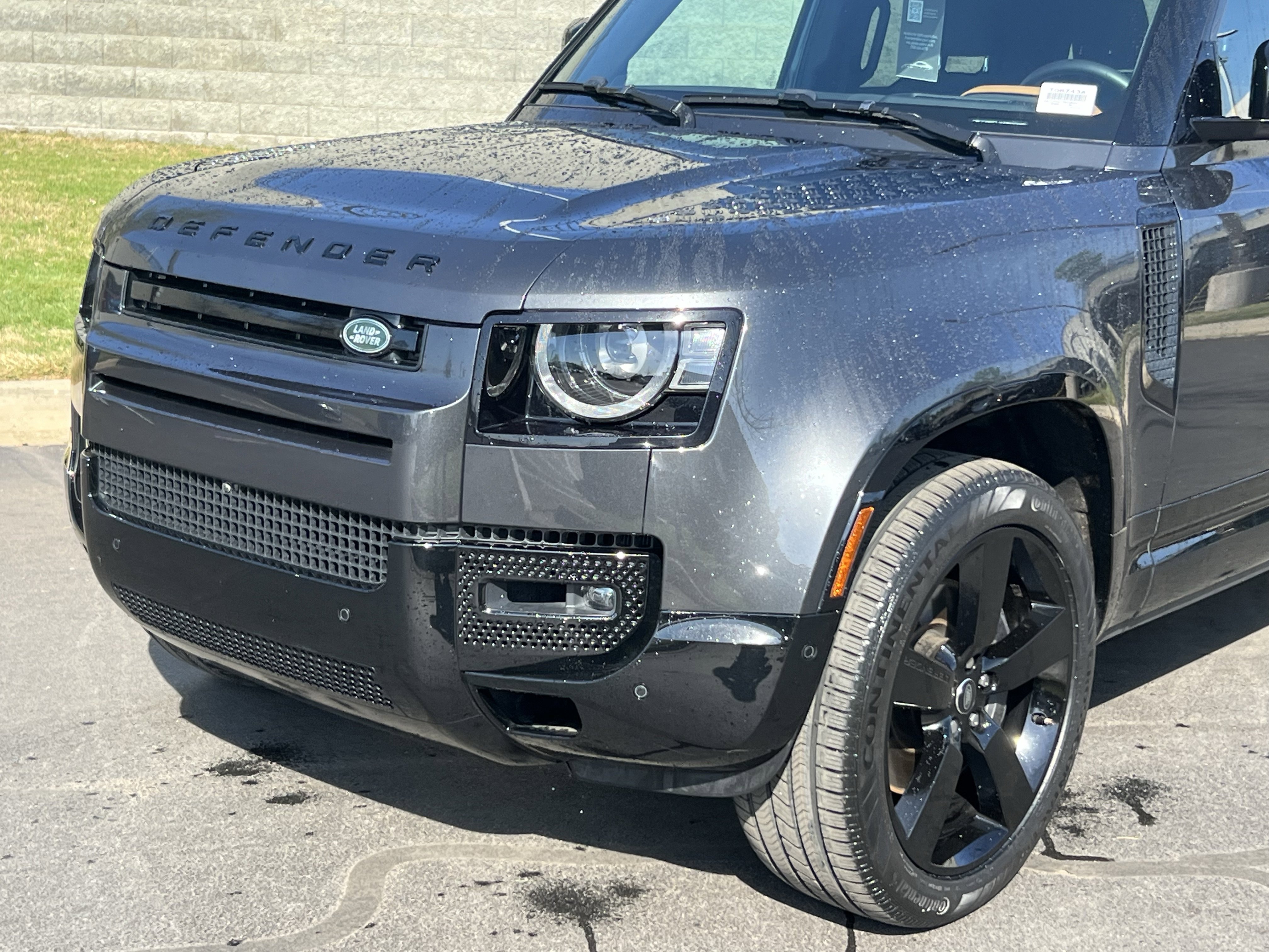 Certified 2024 Land Rover Defender 130 X-Dynamic SE AWD/4WD image 11