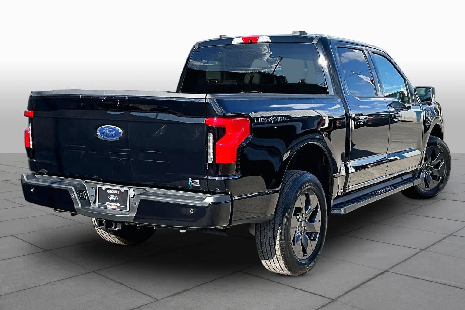 Used 2023 Ford F150 Lightning XLT w/ Equipment Group 312A High AWD/4WD image 12