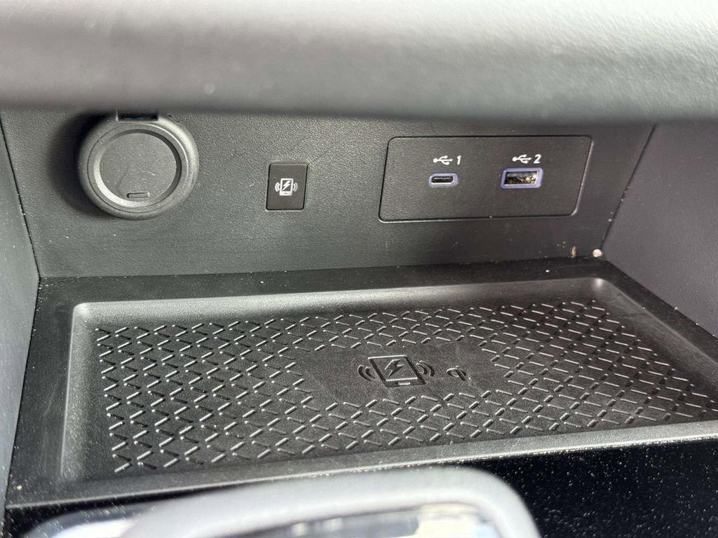 Used 2023 Nissan Pathfinder Platinum image 8