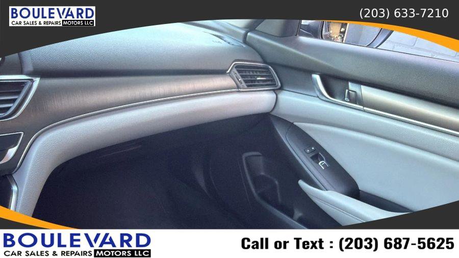 Used 2018 Honda Accord LX image 13