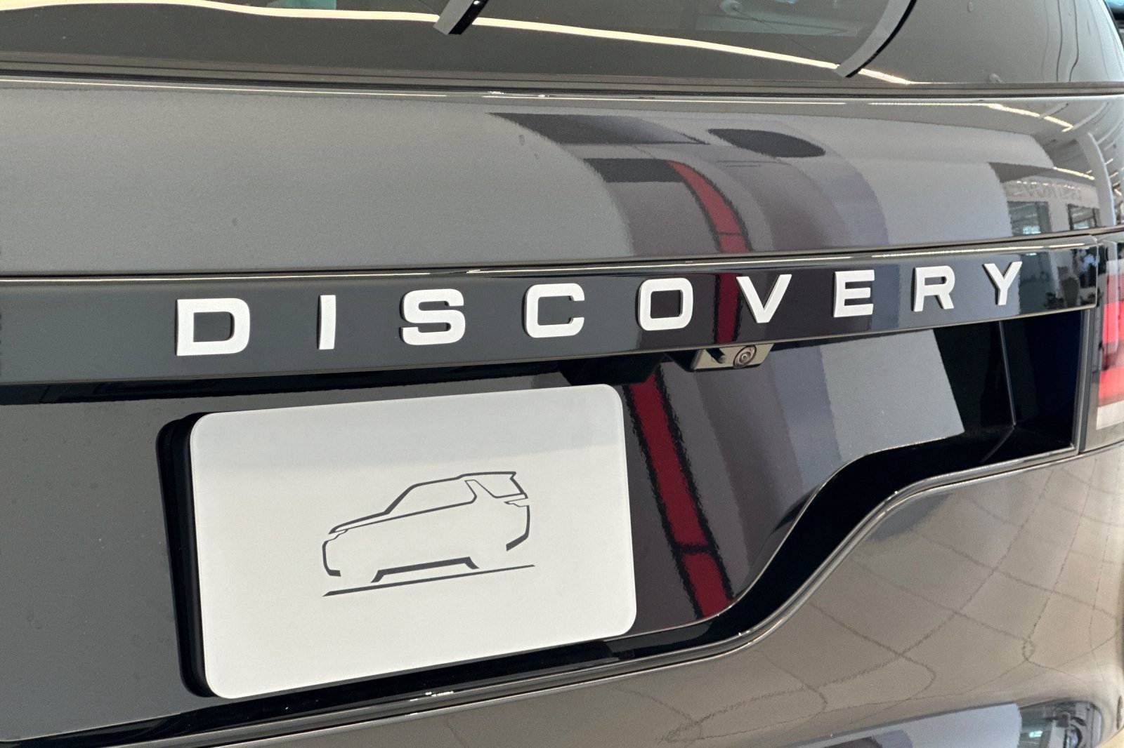 New 2026 Land Rover Discovery S image 14