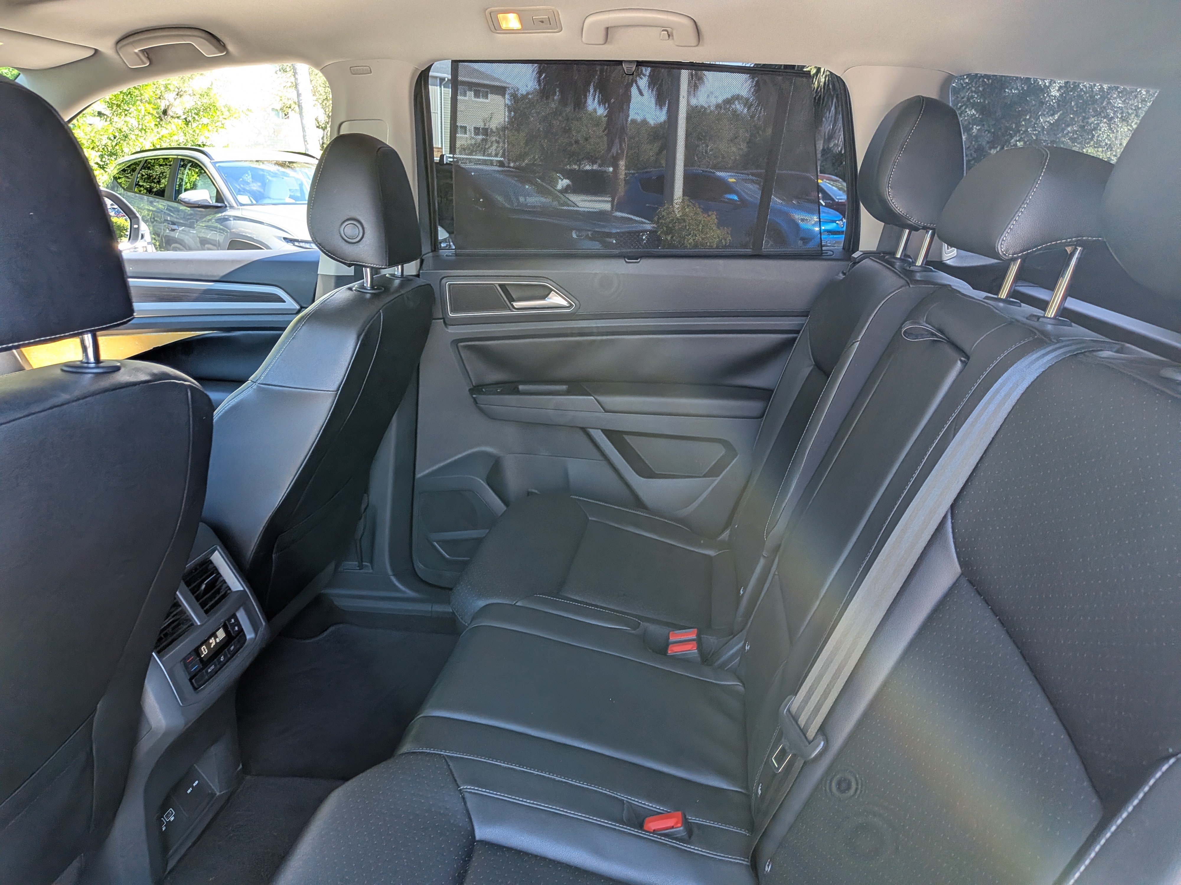 Used 2019 Volkswagen Atlas SEL FWD image 15
