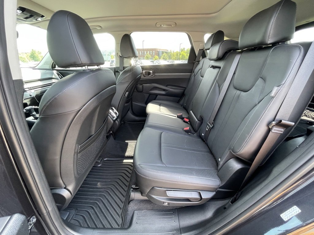 New 2025 Kia Sorento S w/ Panoramic Sunroof Package image 23