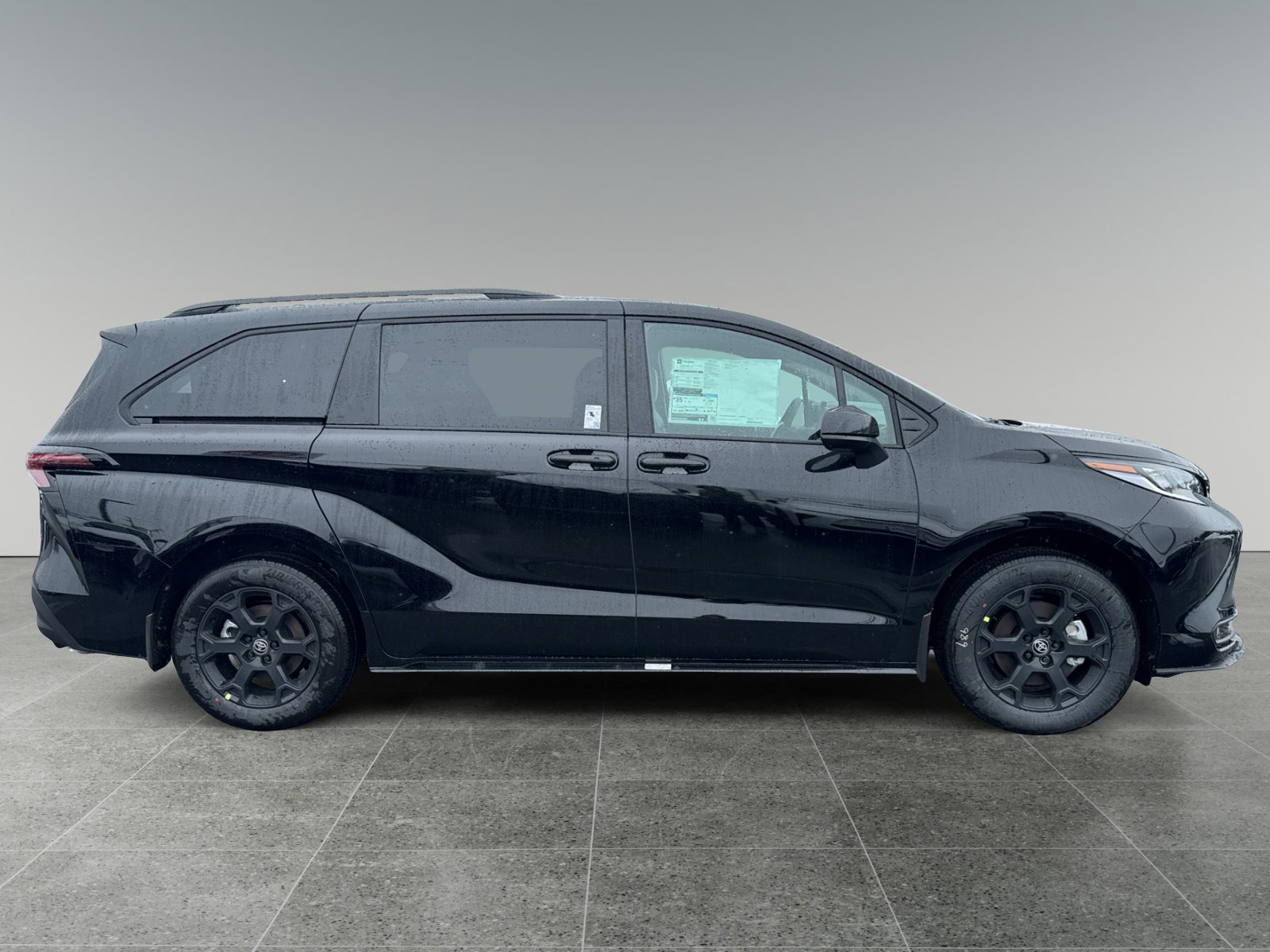 New 2026 Toyota Sienna XLE Woodland Edition image 6