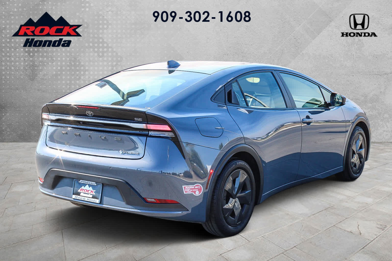 Used 2024 Toyota Prius Prime FWD image 6