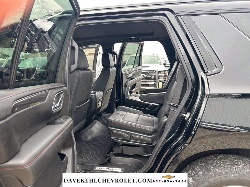 Used 2024 Chevrolet Tahoe RST w/ Luxury Package AWD/4WD image 17