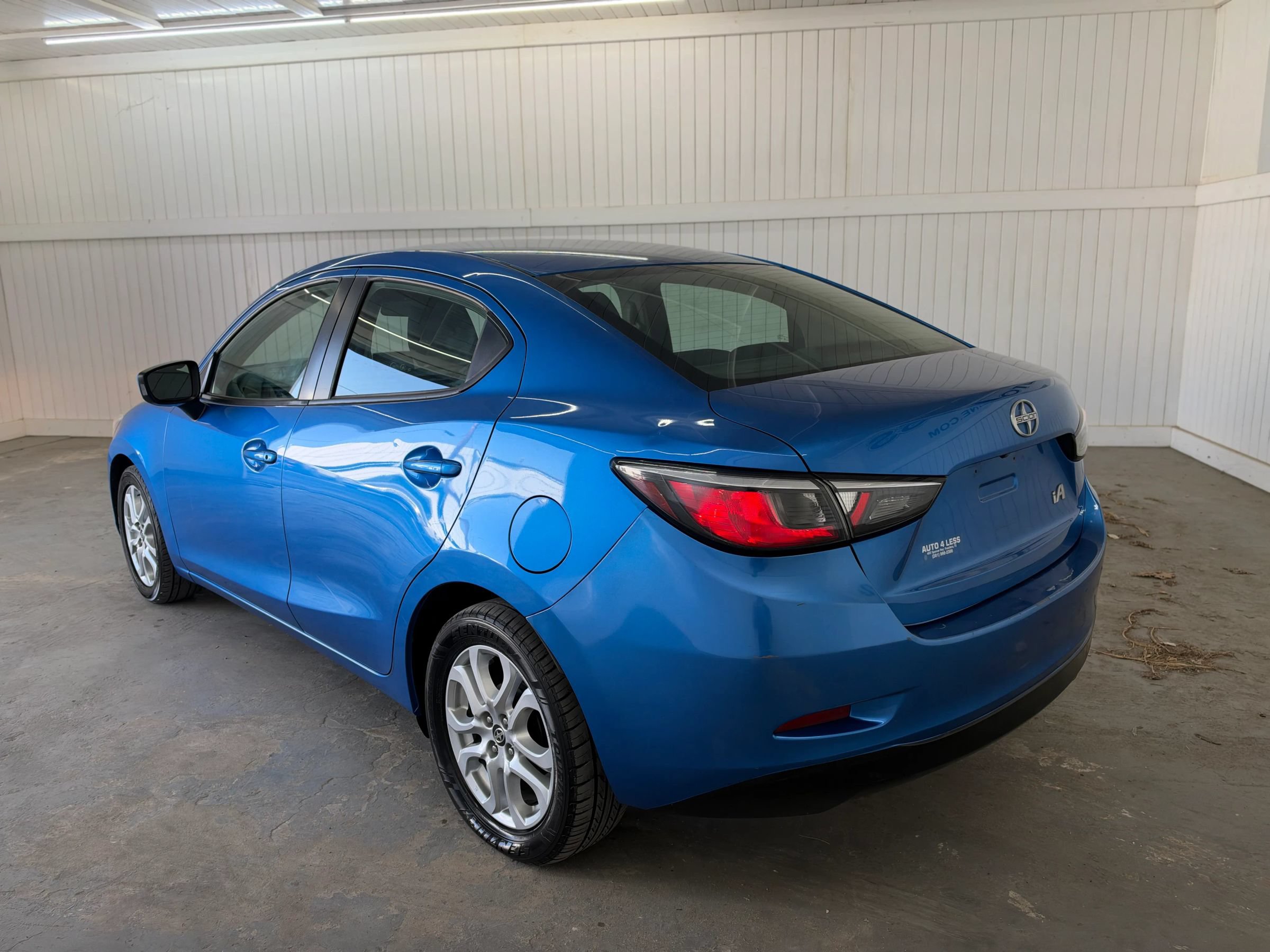 Used 2016 Scion iA FWD image 7