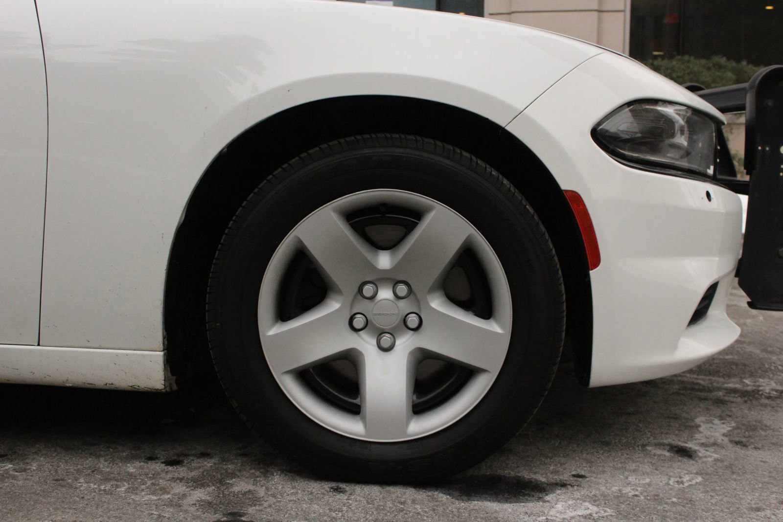 Used 2016 Dodge Charger Police RWD image 4